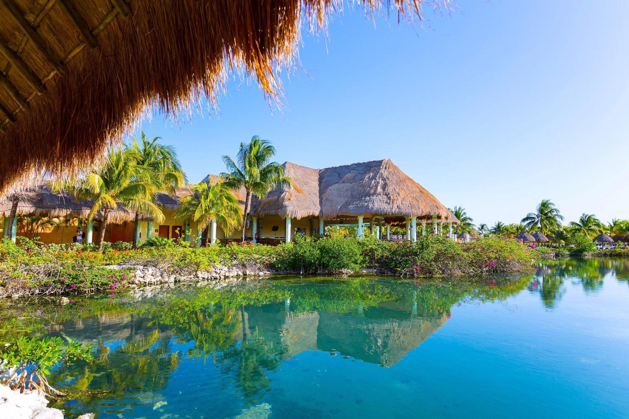 Grand Palladium Kantenah Resort & Spa Akumal Exterior photo