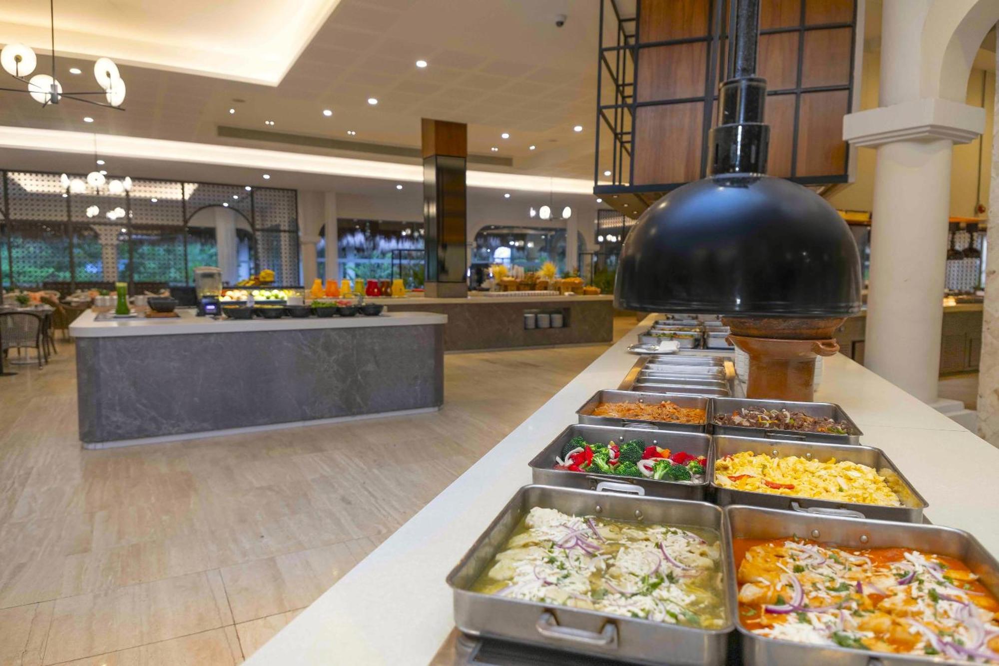 Grand Palladium Kantenah Resort & Spa Akumal Exterior photo